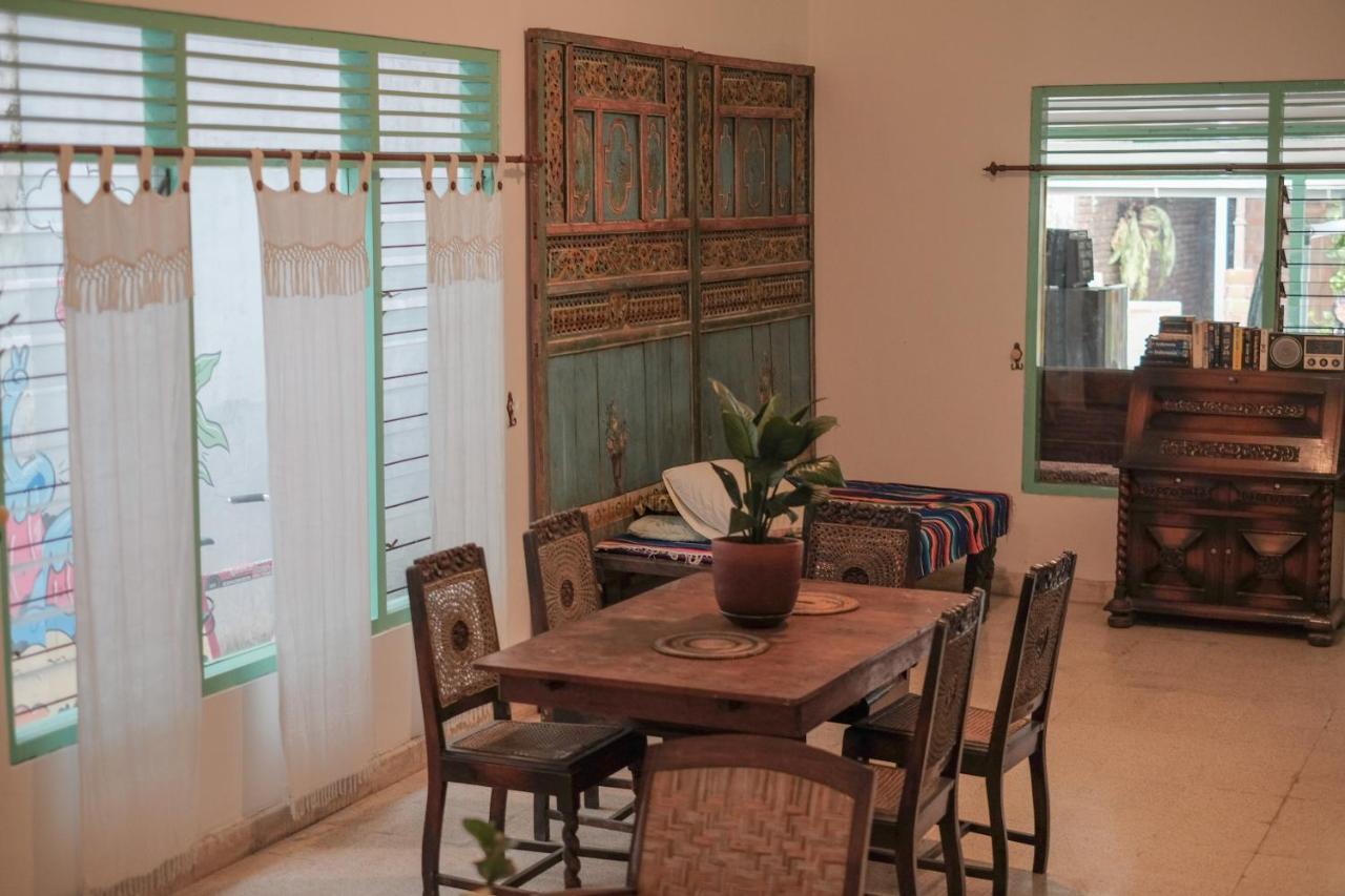 Abrakadabra 747 Apartment Yogyakarta Ngoại thất bức ảnh