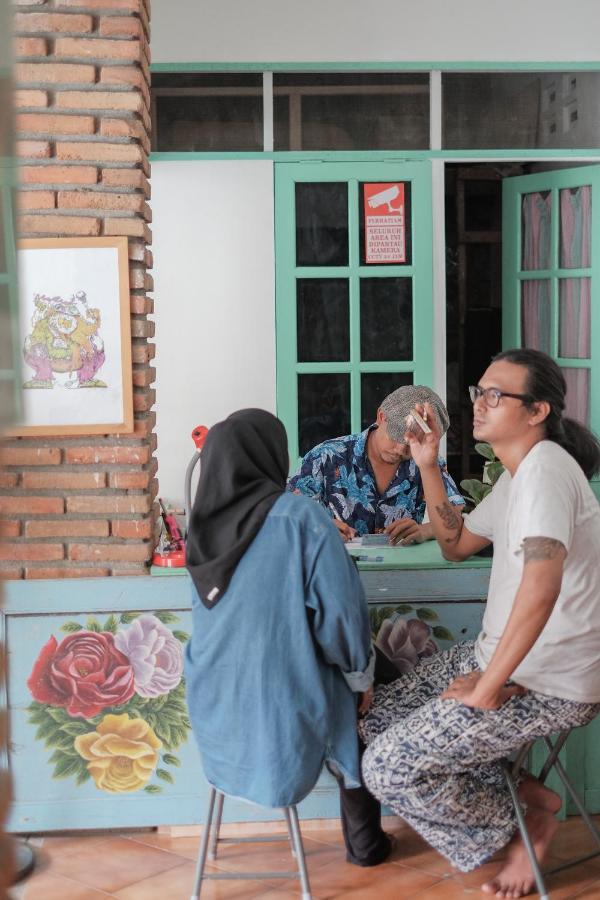 Abrakadabra 747 Apartment Yogyakarta Ngoại thất bức ảnh
