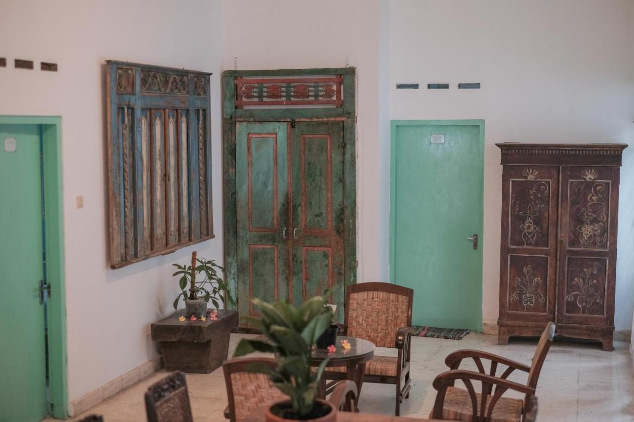 Abrakadabra 747 Apartment Yogyakarta Ngoại thất bức ảnh