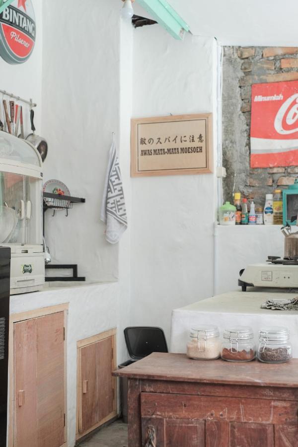 Abrakadabra 747 Apartment Yogyakarta Ngoại thất bức ảnh