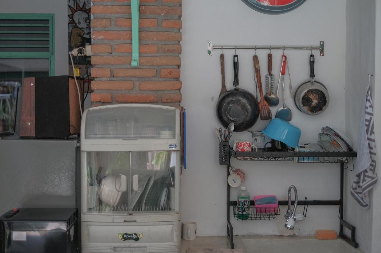 Abrakadabra 747 Apartment Yogyakarta Ngoại thất bức ảnh